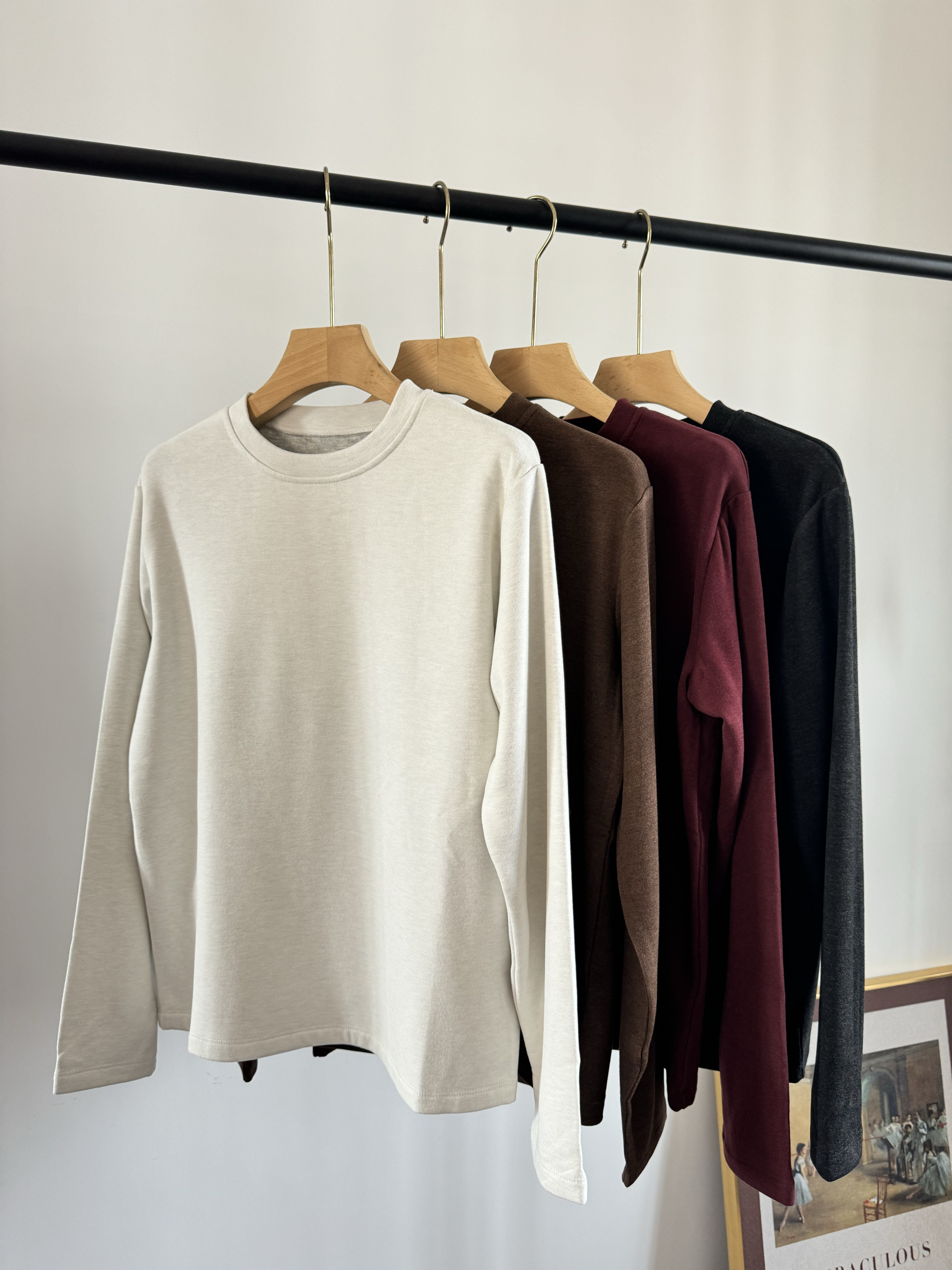 冬日王炸面料双倍厚度温暖翻倍！羊毛莫代尔圆领磨毛加绒T恤