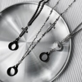 网红高级感挂链项链女十字架链子挂脖挂绳钛钢不褪色闪钻圆球吊坠