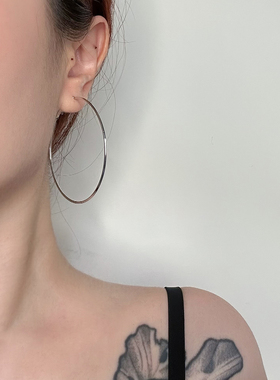 简约1.2mm超细耳圈素圈耳环女2026新款高级感百搭耳坠圆圈耳饰潮