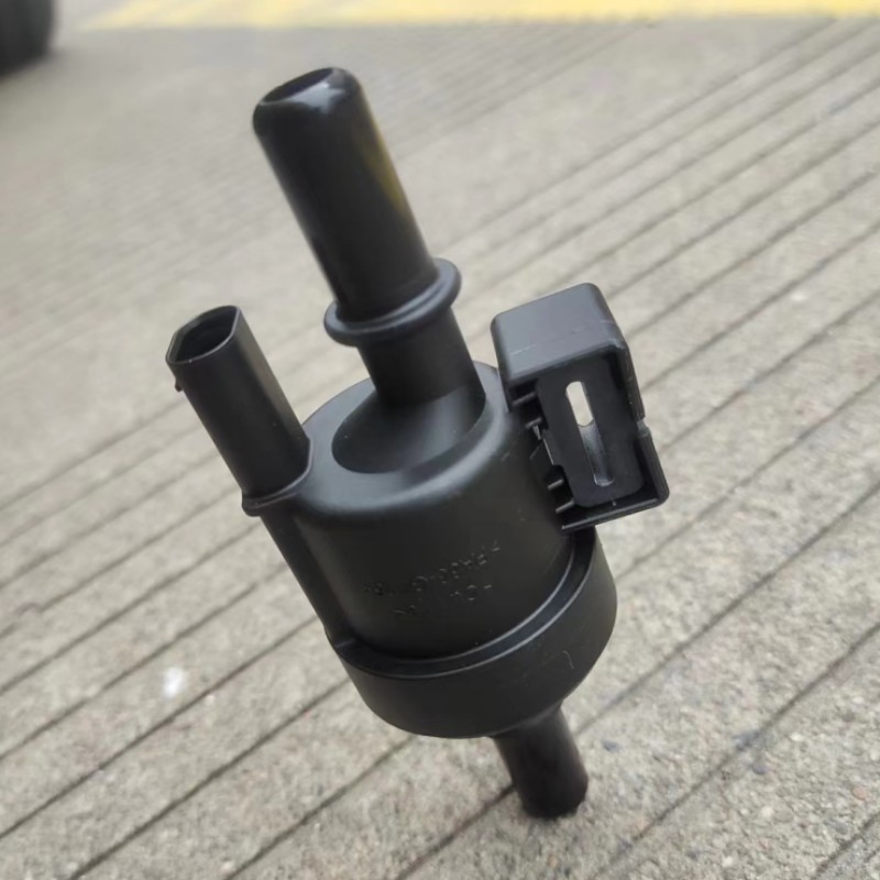 江淮顺畅碳罐电磁阀原装