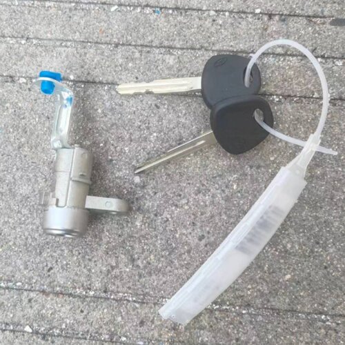 江淮顺畅车门锁芯带钥匙原装