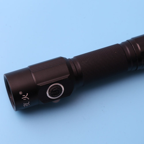 强光手电筒远射可充电18650电池