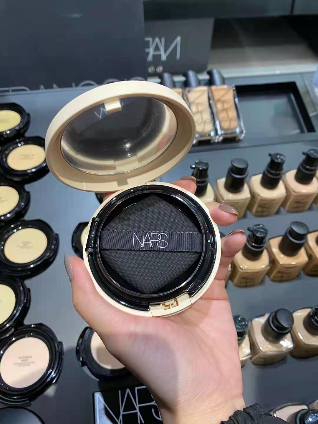 水润气垫Nars/娜斯法国