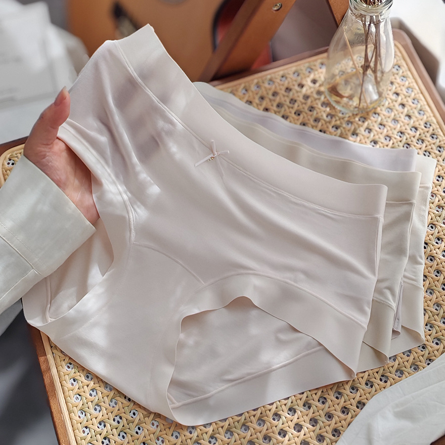 6064裸感舒适无痕边莫代尔亲肤中腰女士三角内裤短裤棉内档