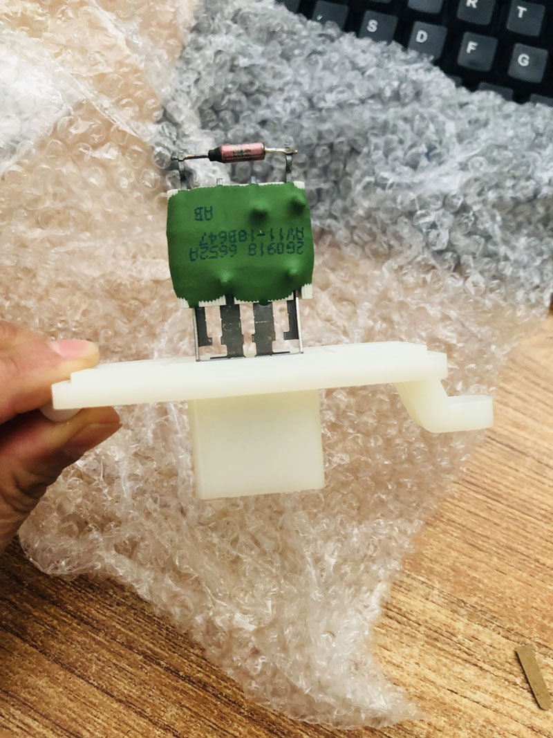 适用于翼搏新福克斯福睿斯手动空调电阻鼓风机电阻空调风扇电阻