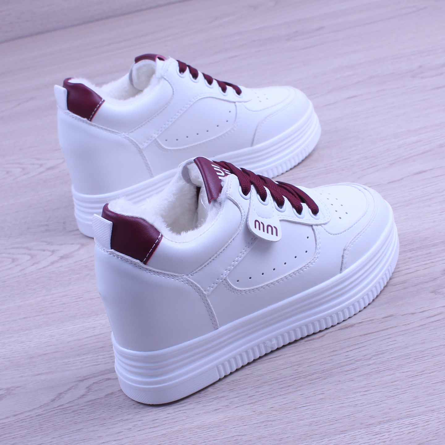 2025年冬新款棉鞋加绒加厚保暖女鞋系带厚底松糕轻便内增高休闲鞋