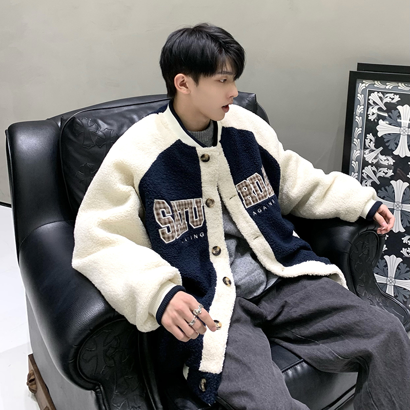 方少男冬季棒球领拼色夹克潮