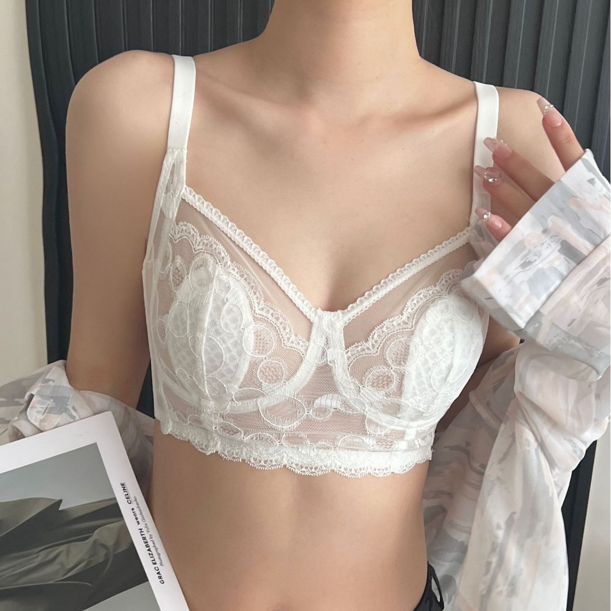 梵记超薄款大胸显小内衣女纯欲性感蕾丝收副乳防下垂大码胖mm文胸