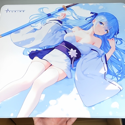 MONOGATARI Yukino二次元女生钢化玻璃鼠标垫电竞游戏专用办公大