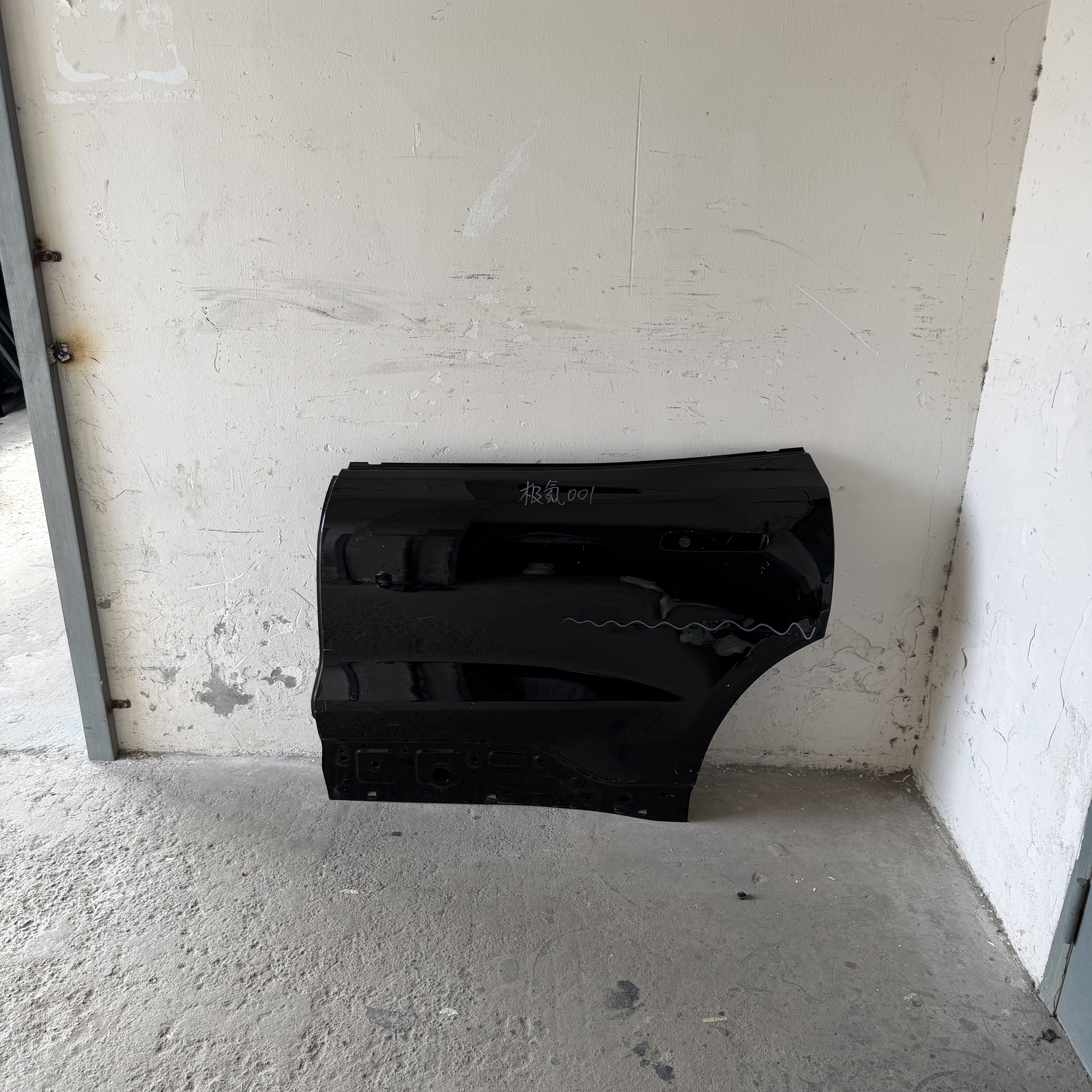 极氪001车门原厂拆车件外观件钣金件成色如图汽车配件左后门黑色