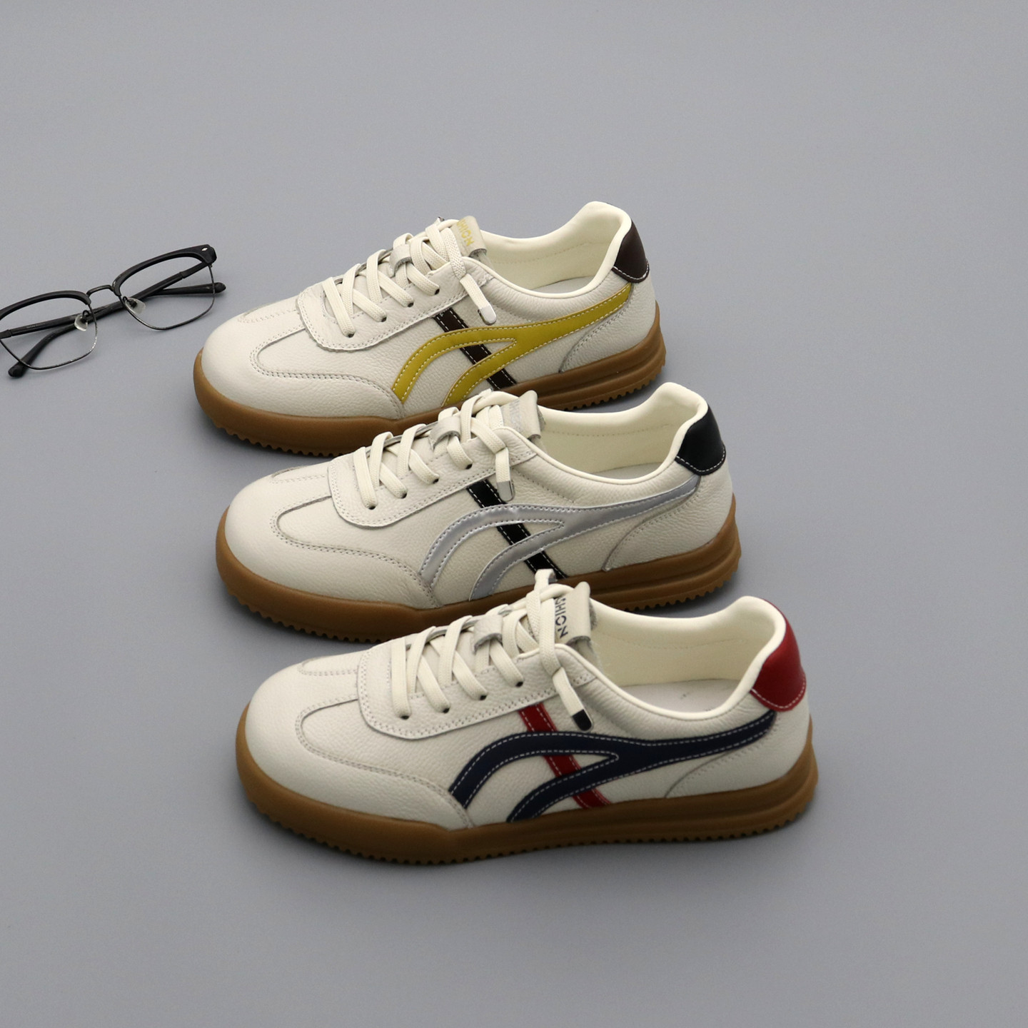 一脚蹬真皮小白鞋女阿甘鞋2025秋季圆头牛皮平底休闲德训鞋女板鞋,女鞋,休闲板鞋,淘宝优惠券,粉丝福利购,淘宝优惠卷