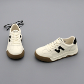 女小白鞋 2026年春季 圆头牛皮系带厚底休闲板鞋 真皮阿甘鞋 女单鞋 子