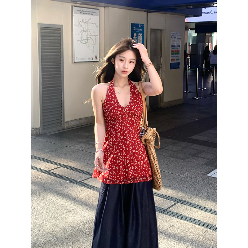 Adan 红色碎花挂脖V领上衣夏季韩系收腰显瘦显白气质叠穿吊带女