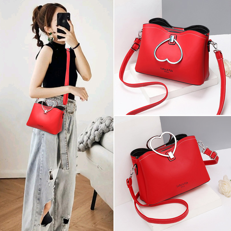 夏天网红手提小包包女2020新款潮大容量时尚斜挎包百搭单肩水桶包