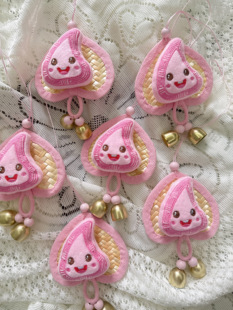 潮汕原创文创手工编织卡通红桃粿挂件创意车饰包包挂件送人手信