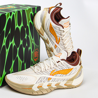 李宁反伍游击2篮球鞋男超䨻回弹A