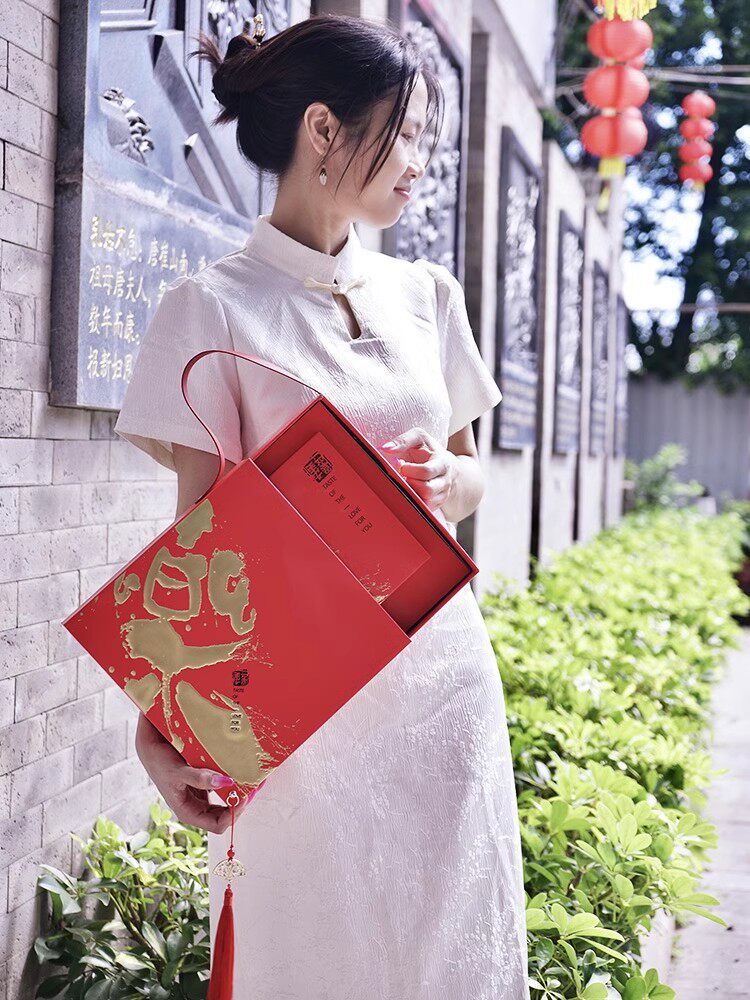 2023年新款创意中秋月饼流心高档礼品手提盒粉色红色包装盒包邮