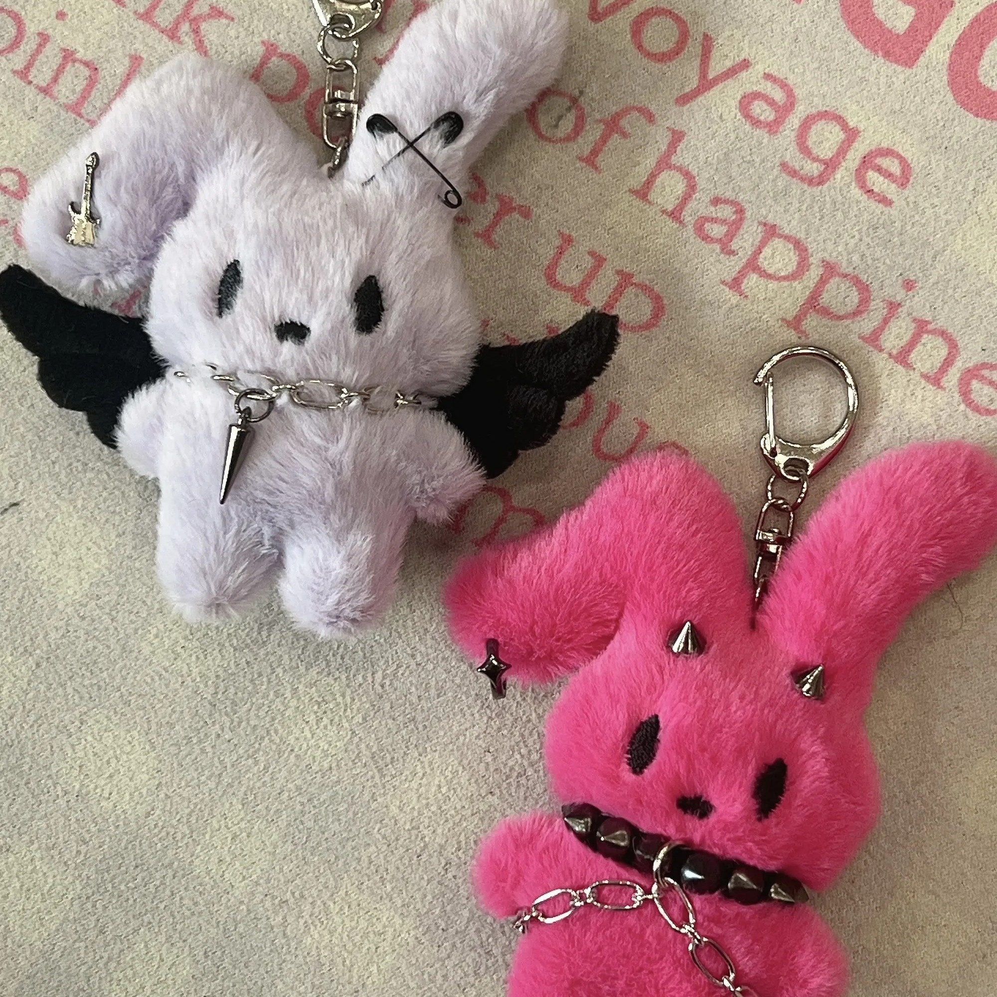 原创辣酷朋克风小兔毛绒挂件钥匙扣包包配饰创意礼物黑天使紫兔,服饰配件/皮带/帽子/围巾,包挂件,淘宝优惠券,粉丝福利购,淘宝优惠卷