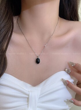 黑色吊坠项链~ins风韩系小众设计高级感锁骨链轻奢复古颈链女A