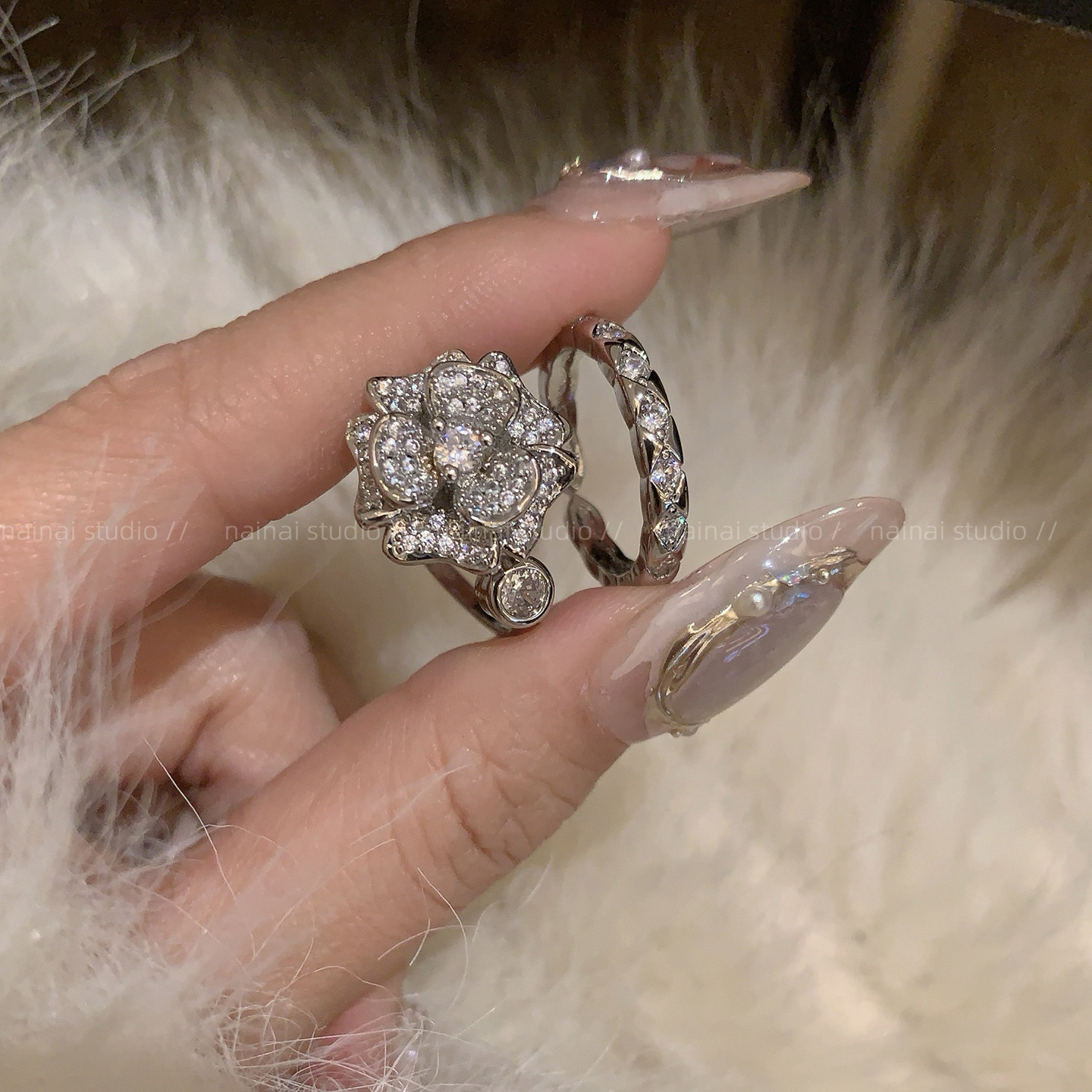 小香风山茶花戒指~满钻轻奢高级感复古法式指环叠戴微镶食指戒女