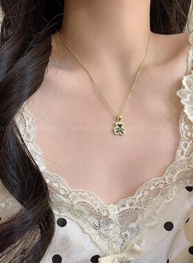 可爱黑色小熊项链~轻奢小众设计高级感2026新款锁骨链奶萌颈链女A