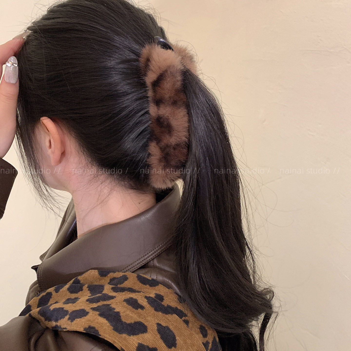豹纹毛绒香蕉夹~仿水貂毛显发量多马尾夹竖夹后脑勺扭扭夹发饰女