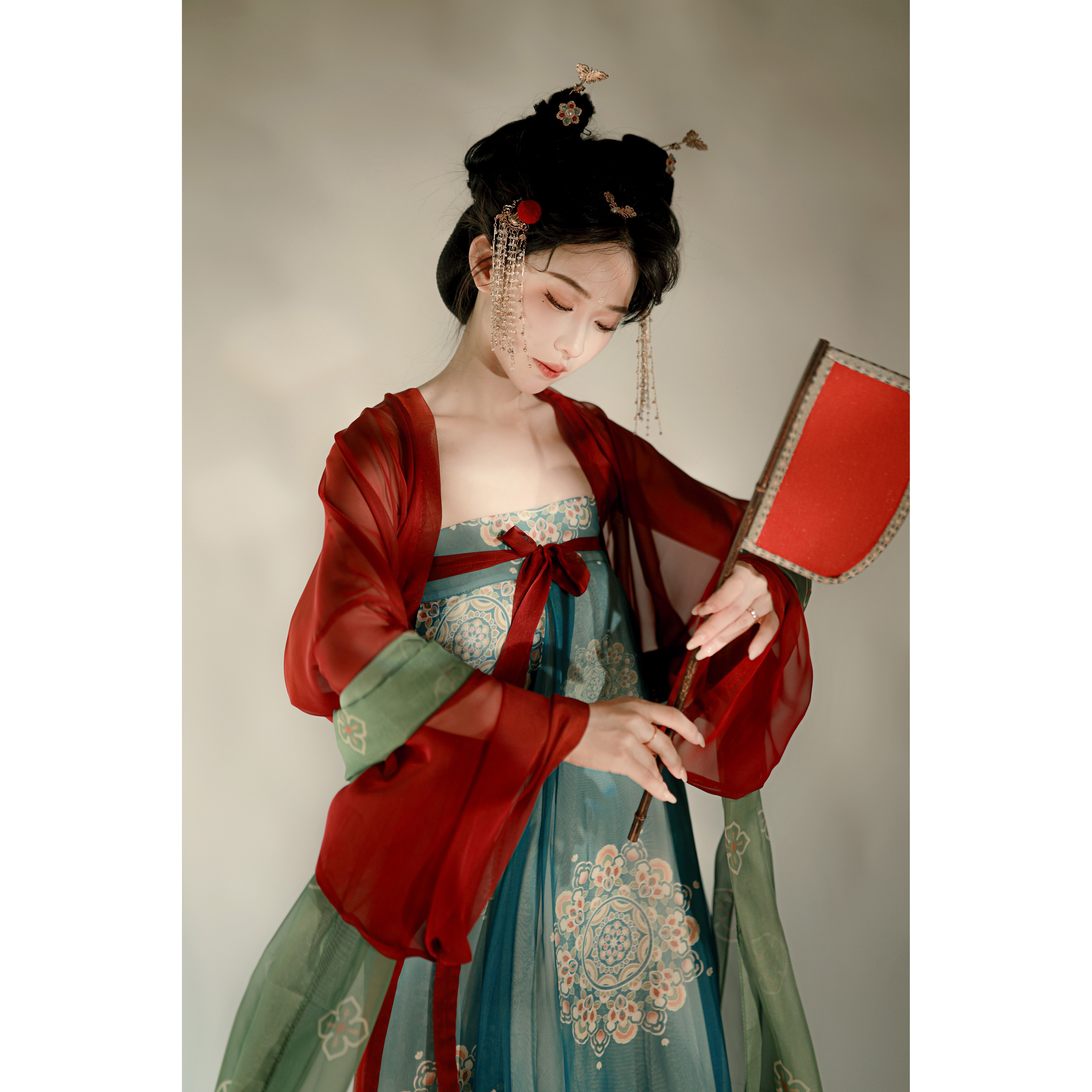 宴山亭汉服 朱碧 唐制复原法门寺齐胸破裙套装