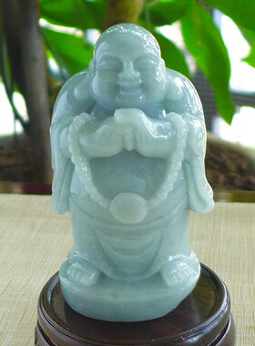 浅蓝绿冰润细腻精雕佛公翡翠摆件