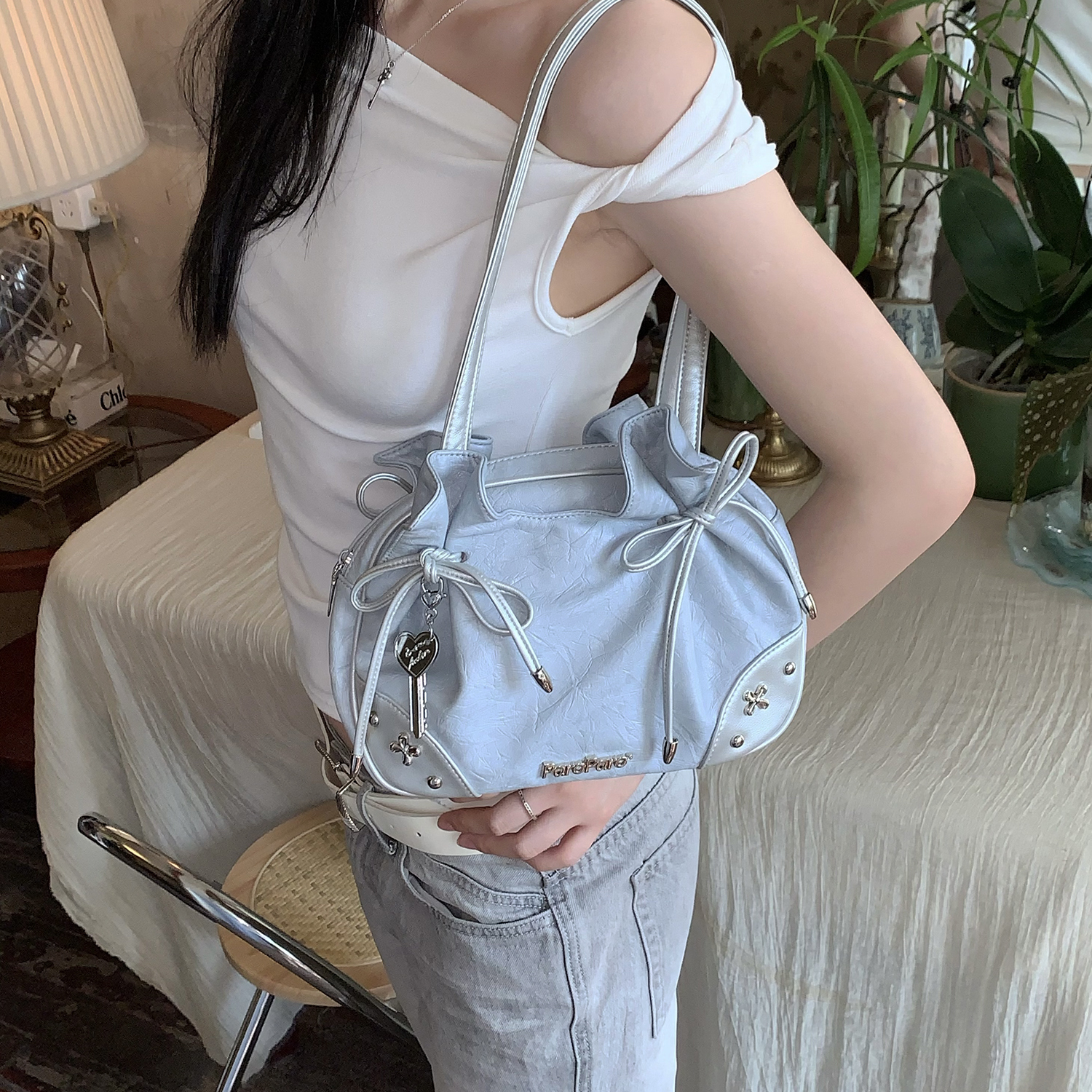 治愈系元气少女风腋下包