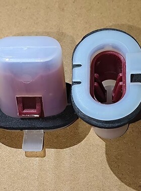 轩逸阳光骊威骐达劲客奇骏玛驰纳瓦拉启辰后排座椅固定护套卡扣