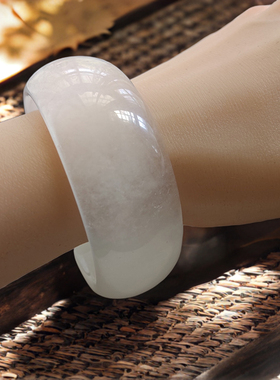 冰种白月光轮胎手镯宽版天然玉石镯子百搭宽胎玉镯新中式国风配饰