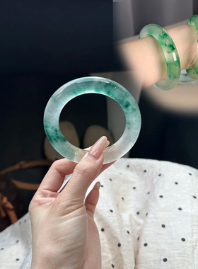 清仓冰种飘蓝花胖圆条手镯天然玉石翠绿阳绿飘花镯子送女友礼物