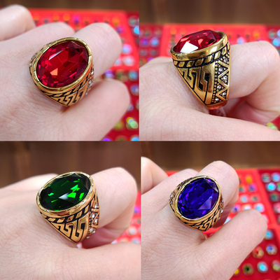新款男士戒指红绿蓝宝石戒指仿钻石切面男款老板戒黄铜托镀18K