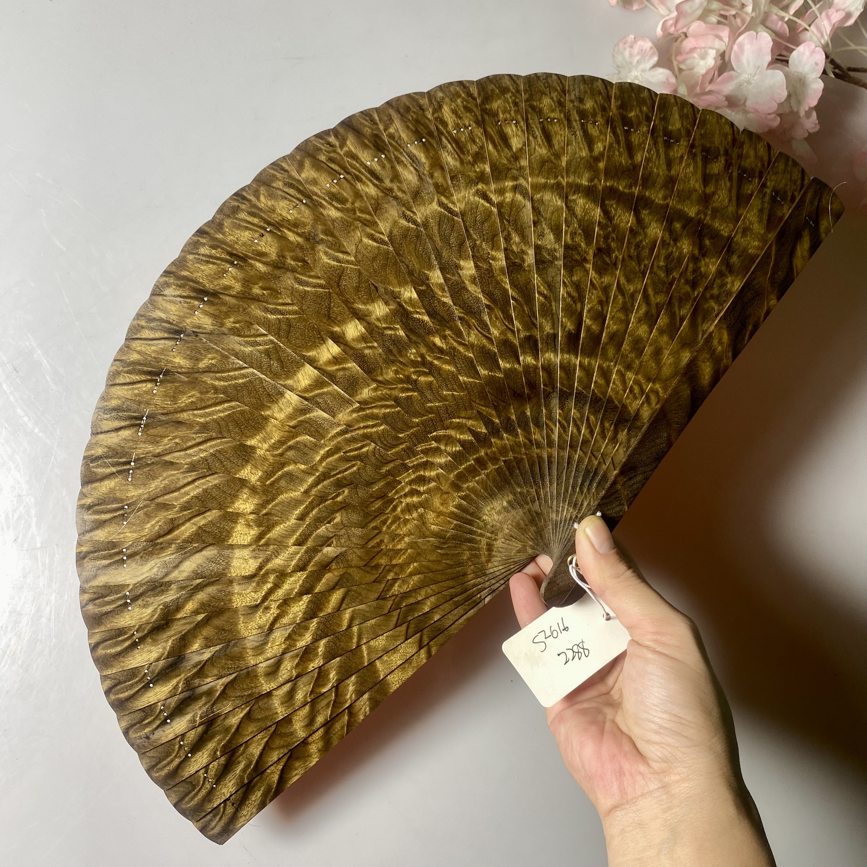 金丝楠木苏扇阴沉木工艺扇中式实木折扇摆件实惠乌木扇子送礼佳品