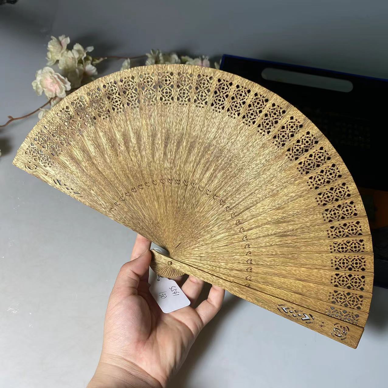 古典金丝楠木扇子水波纹木质镂空