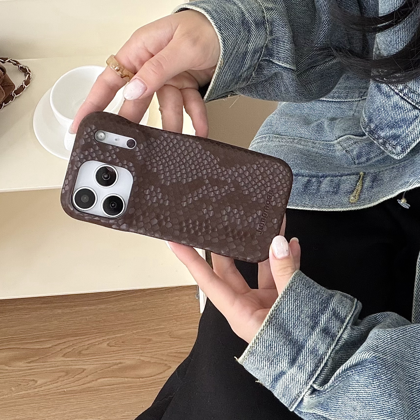 超火网红高级感秋冬丝绒蛇皮纹适用于iphone17promax苹果14手机壳15包边16pro女13情侣款17pm皮革防摔保护套