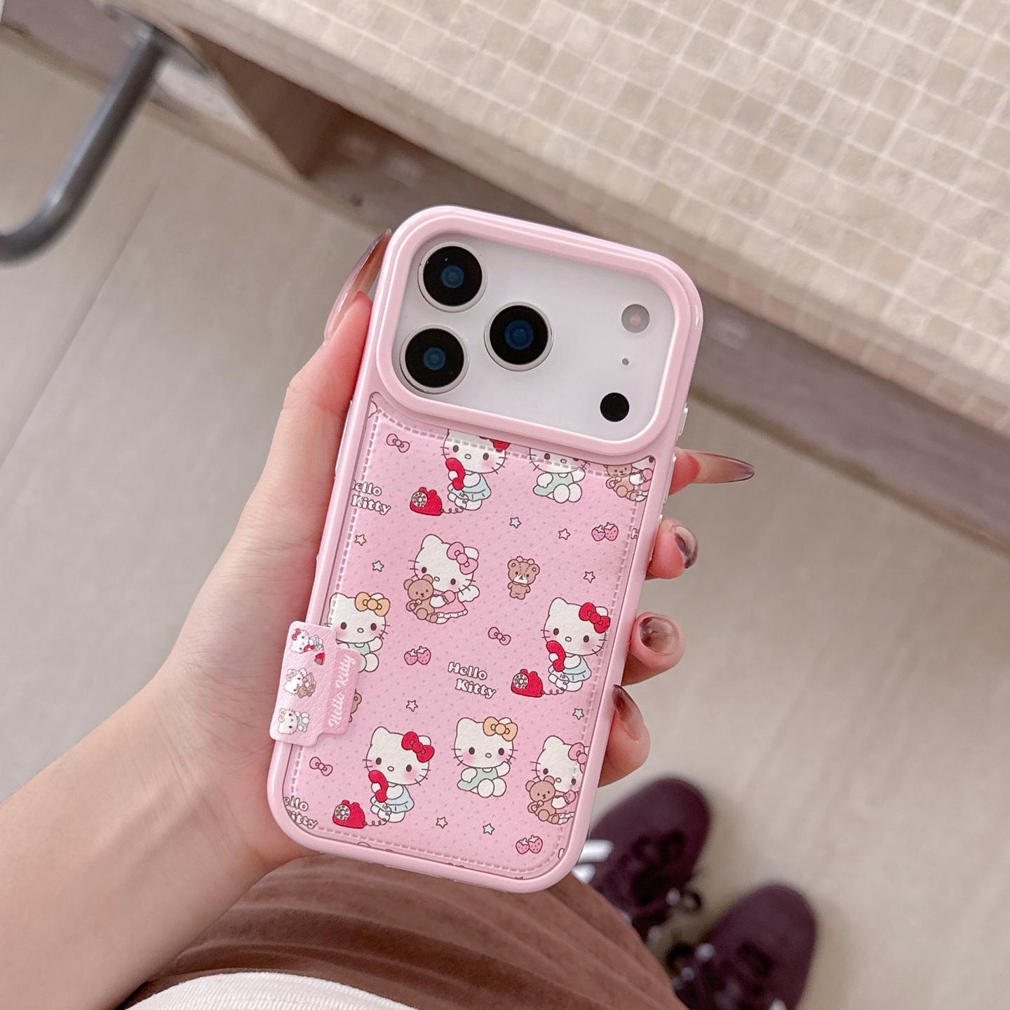 INS秋冬皮质粉色满屏KT猫咪适用苹果17promax手机壳iphone16pro新款15女款14可爱少女软萌13韩系甜美全包硬壳