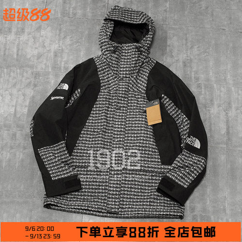 特价SupremeTNF联名款冲锋衣