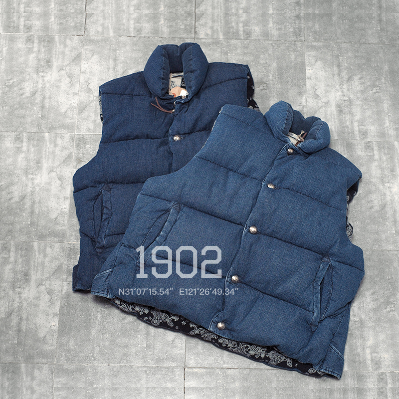 REMIRELIEF蓝染腰果花羽绒马甲