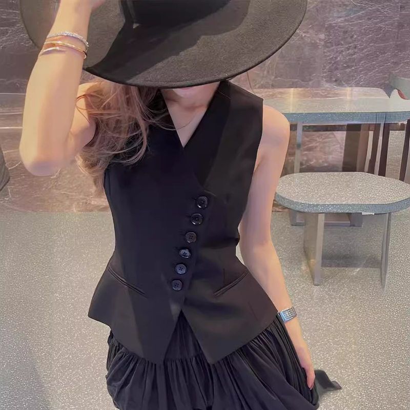 老钱风高端气质黑色无袖休闲西装马甲背心女款夏季短款叠穿外穿夏