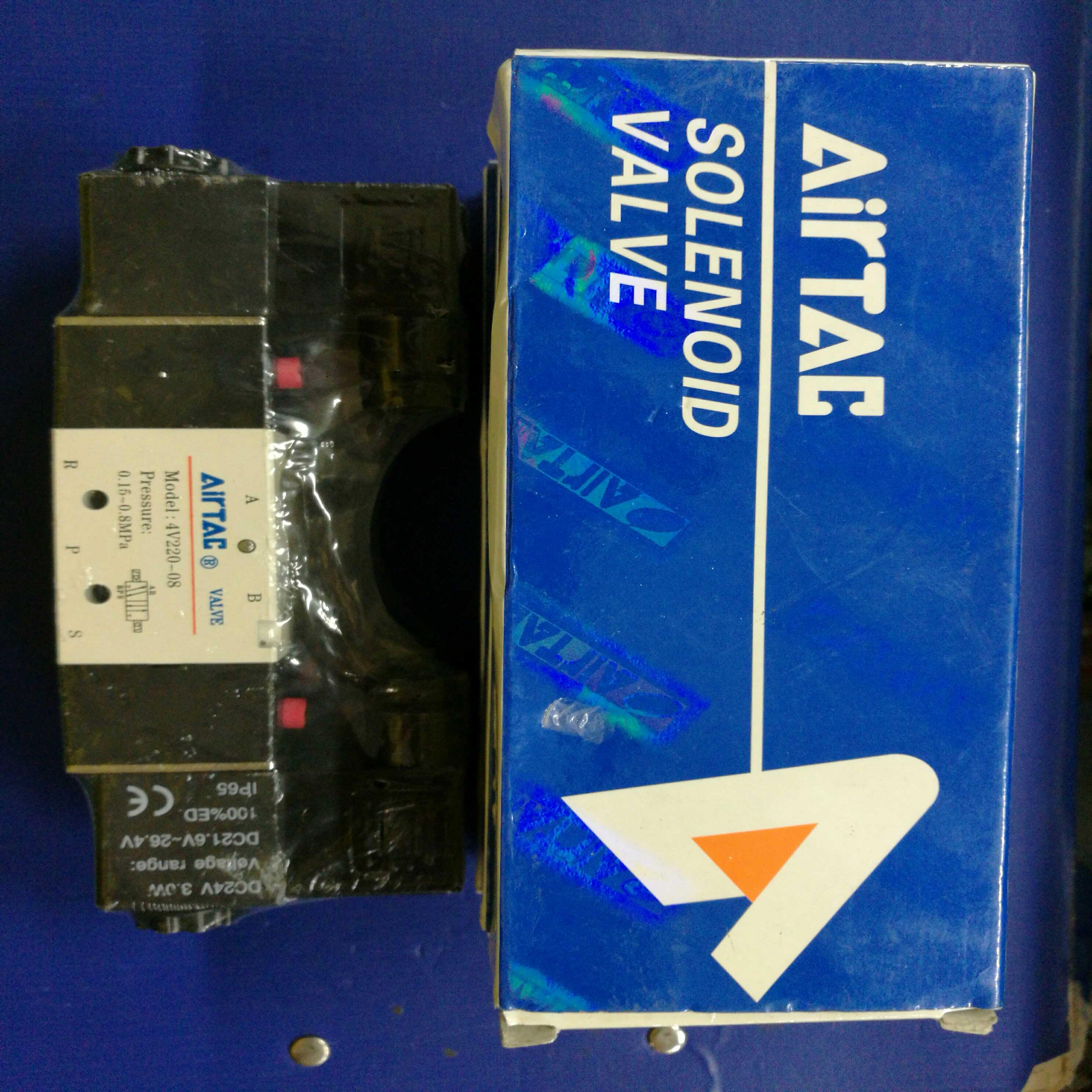 全新亚德客4V220-08B电磁阀DC24V220V现货出售询价