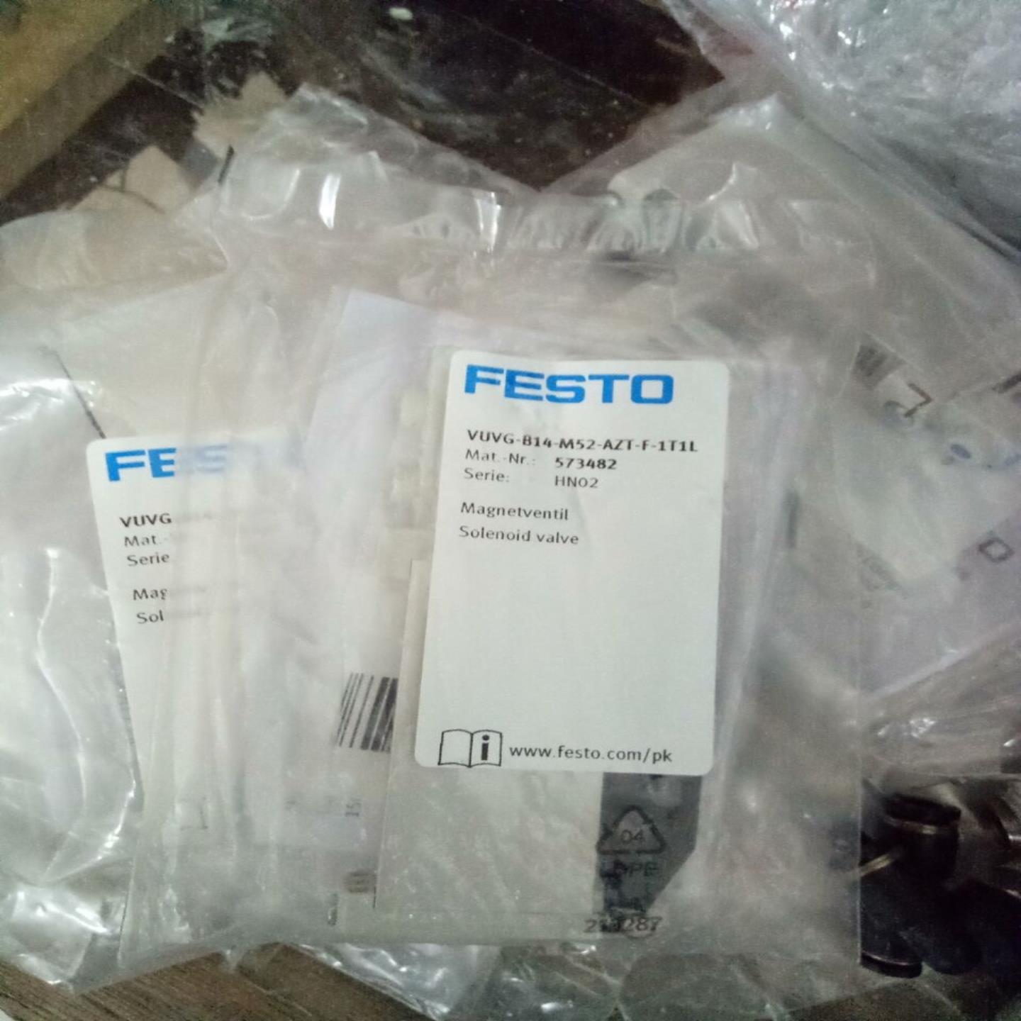 FESTO   VUVG-B14-M52-AZT-F-1T1L   VUVG-L10A-M52-RT-M3询价
