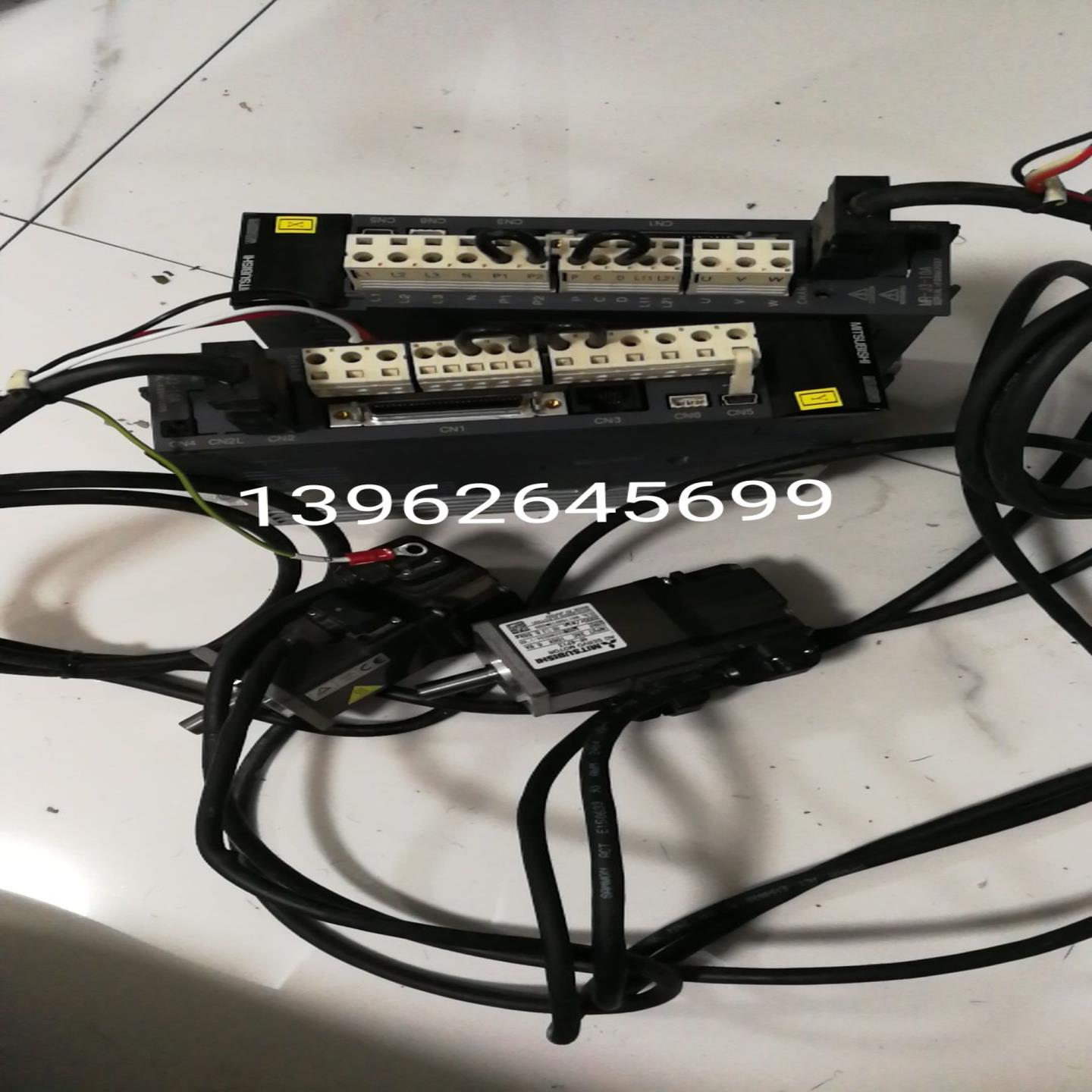 三菱伺服驱动器 MR-J3-10A+HF-KP13 带编码线 议价成色好询价