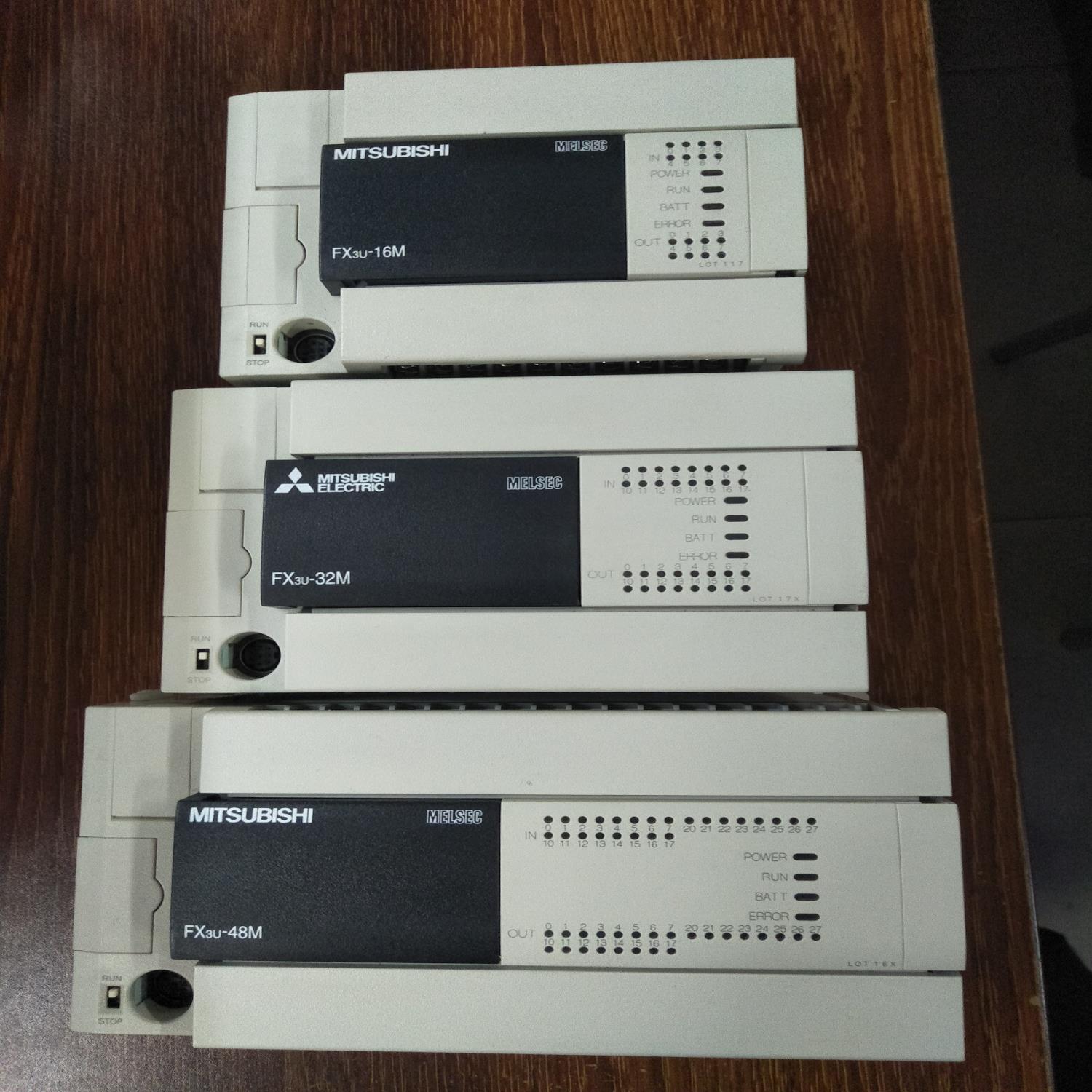 二手拆机PLC FX3U-16MRES-A32MRDS48MR64MR80MR128MR询价