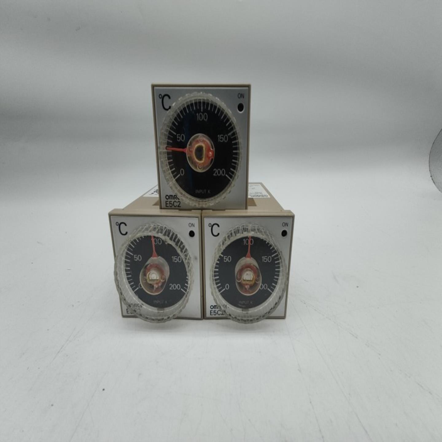 欧姆龙正品指针式温控仪 E5C2-R2OK温度控制器温控器一手拆机询价