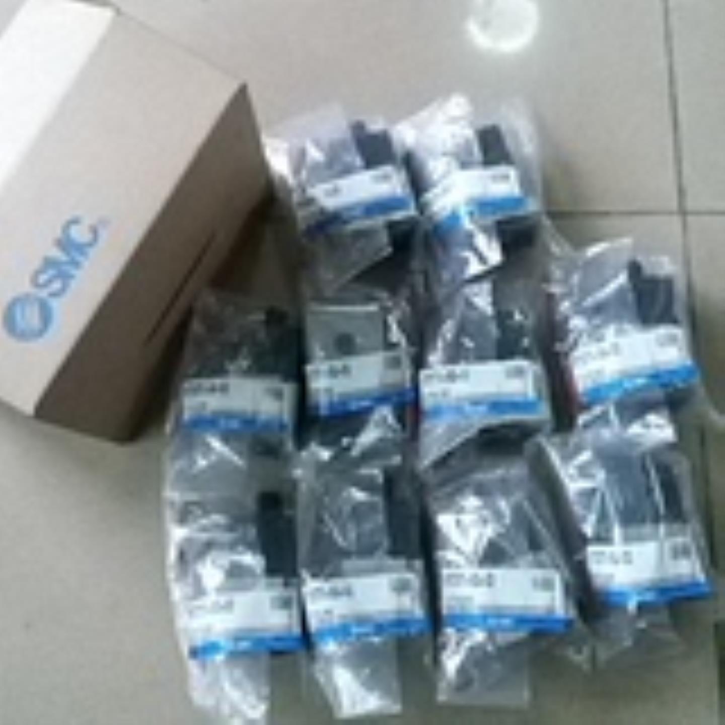 正品销售SMC  VT317-5D-02  VR1210F-04  SYA3220-C6现货询价