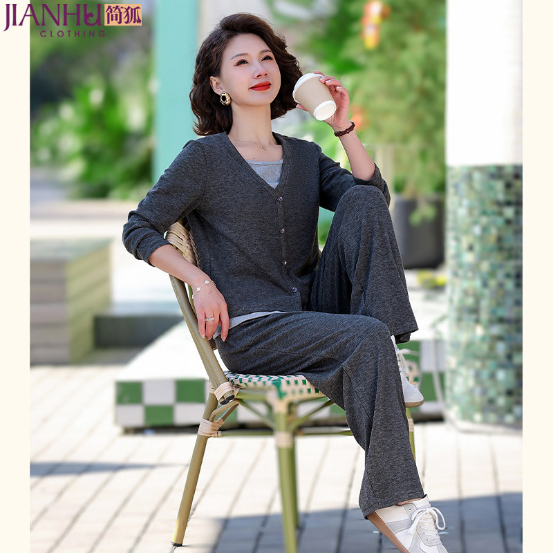 年轻妈妈春装休闲套装2026新款洋气上衣服中老年女装运动服两件套