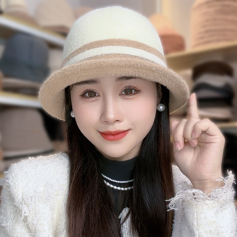 时尚拼色帽子女冬款保暖2025新款护耳毛绒洋气百搭妈妈盆帽渔夫帽