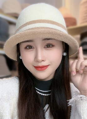 时尚拼色帽子女冬款保暖2025新款护耳毛绒洋气百搭妈妈盆帽渔夫帽