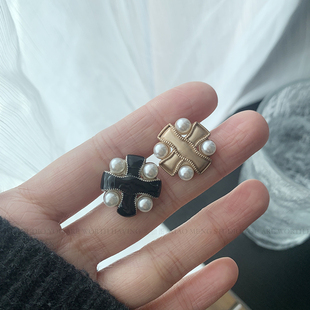 晓梦STUDIO法式港风赫本金属钮扣女大衣毛衣粗呢子黑色小香珍珠扣